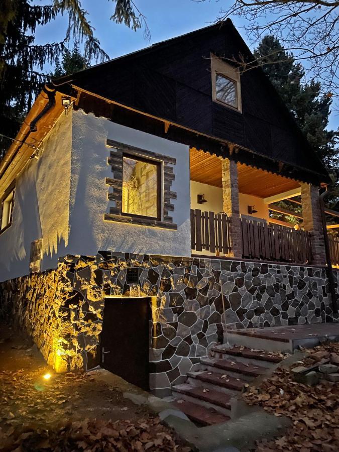 Cityside Cottage Еґер Екстер'єр фото