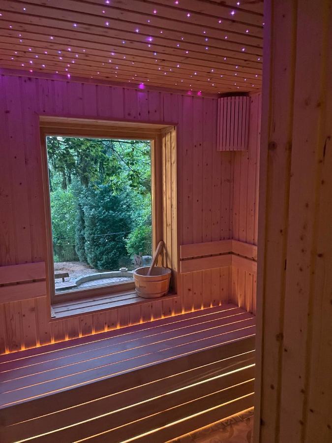 Cityside Cottage Еґер Екстер'єр фото