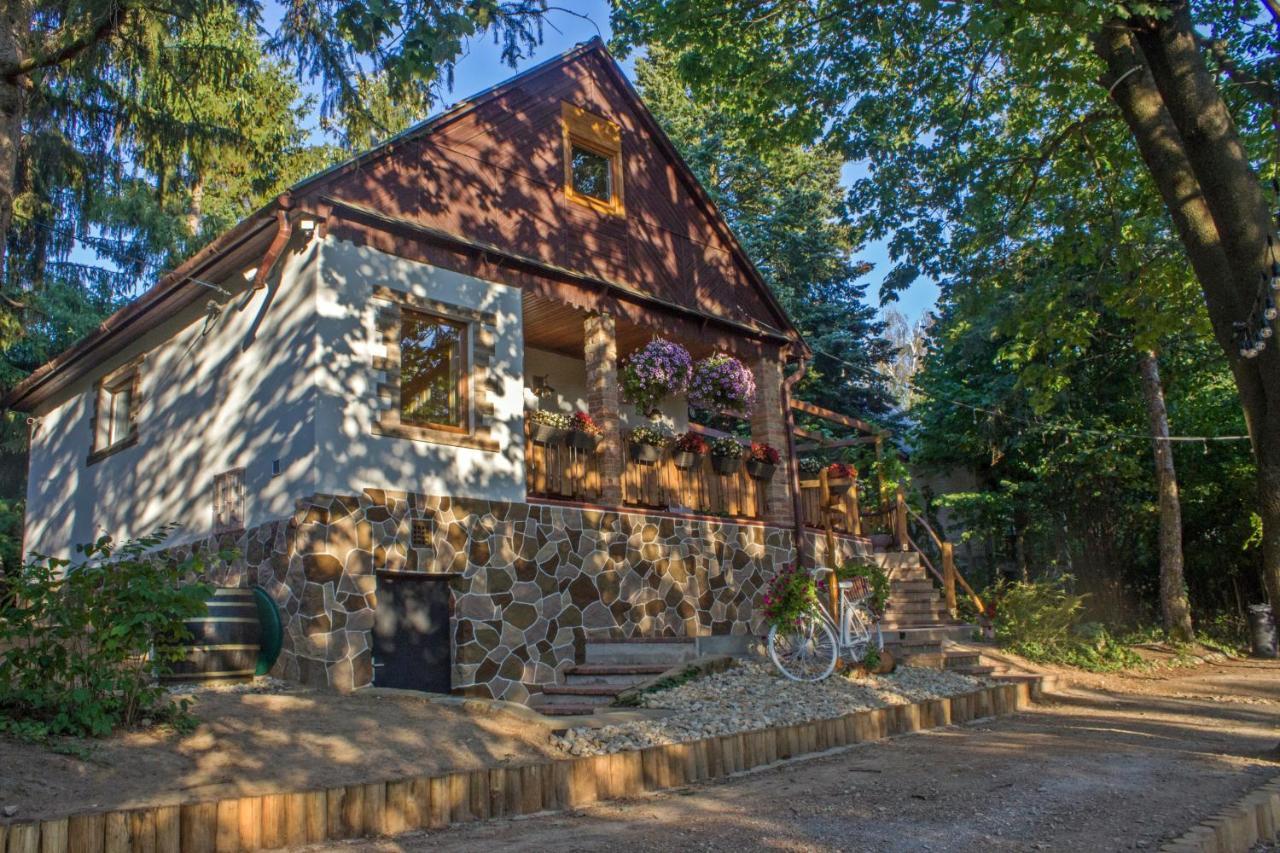 Cityside Cottage Еґер Екстер'єр фото